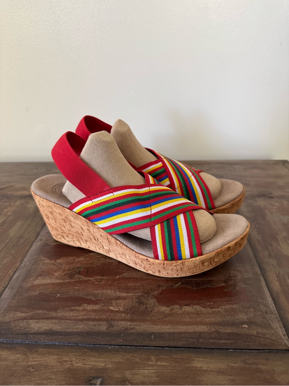 Charleston Shoe Co vibrant striped stretchy wedge sandals women’s size 8